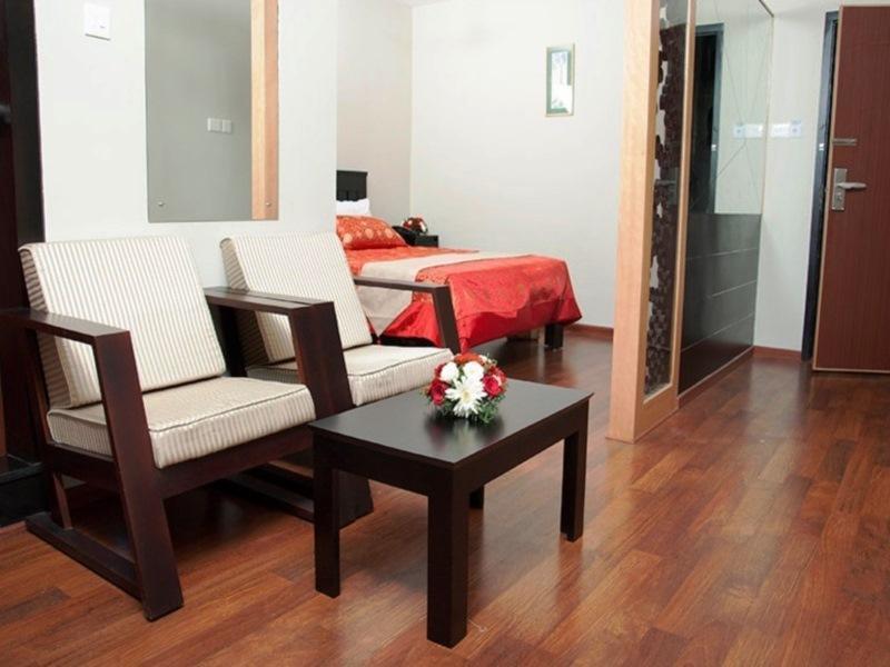 Hotel Blue Chip Kochi Bagian luar foto